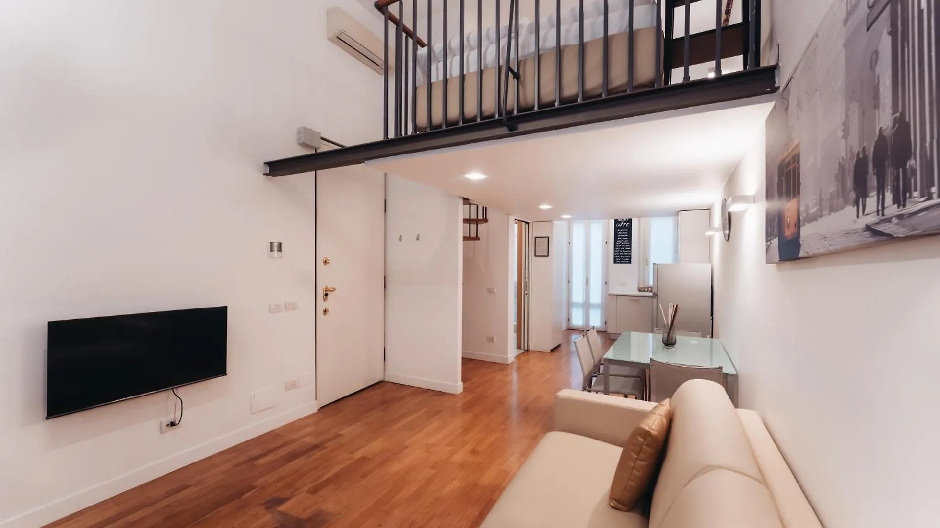 Charming De Togni Apartment Milan Italy